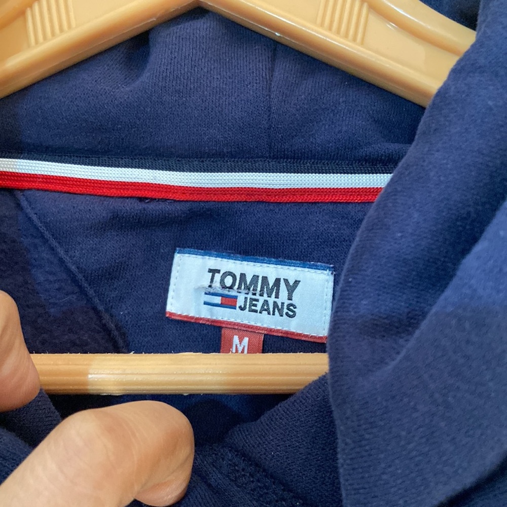 TOMMY HILFIGER NAVY EMBROIDERED FLEECE HOODIE - Picture 5 of 9